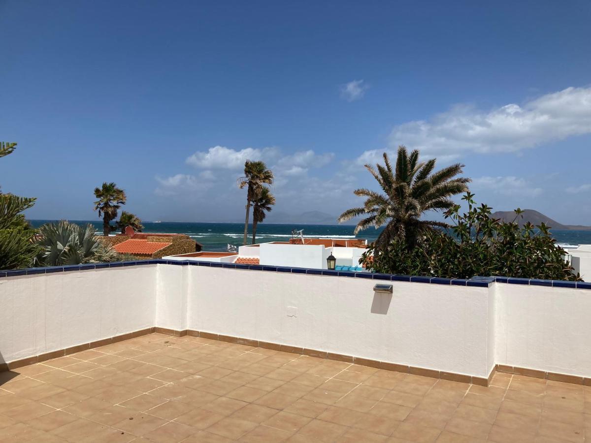 Beach House With The Heated Pool Next To Rocky Point Corralejo Dış mekan fotoğraf