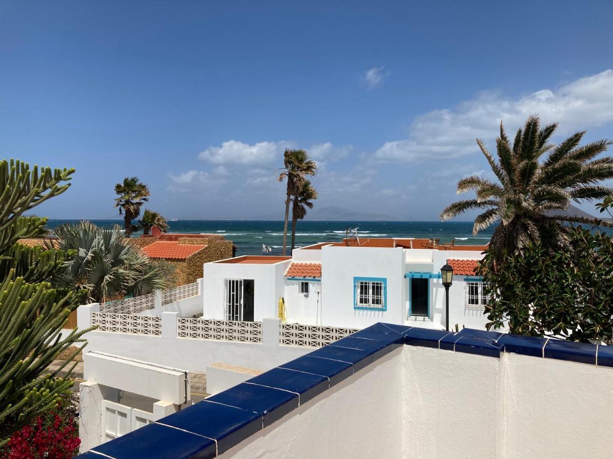 Beach House With The Heated Pool Next To Rocky Point Corralejo Dış mekan fotoğraf