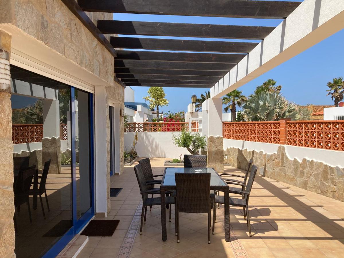 Beach House With The Heated Pool Next To Rocky Point Corralejo Dış mekan fotoğraf